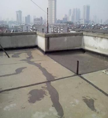 马尾漏水维修 楼顶漏水是什么原因，楼顶漏水维修方法是什么?